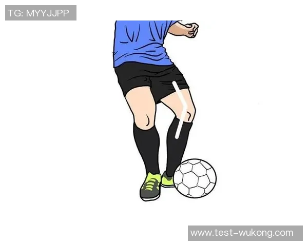 精彩踢足球动作图片大全展示让你轻松掌握足球技巧与姿势的完美指南 精彩踢足球动作图片大全展示让你轻松掌握足球技巧与姿势的完美指南